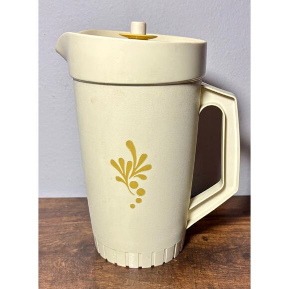 VTG MCM Tupperware 2 Qt Pitcher 800-8 Almond & Harvest Gold Push Button Lid  B13 - Picture 2 of 11